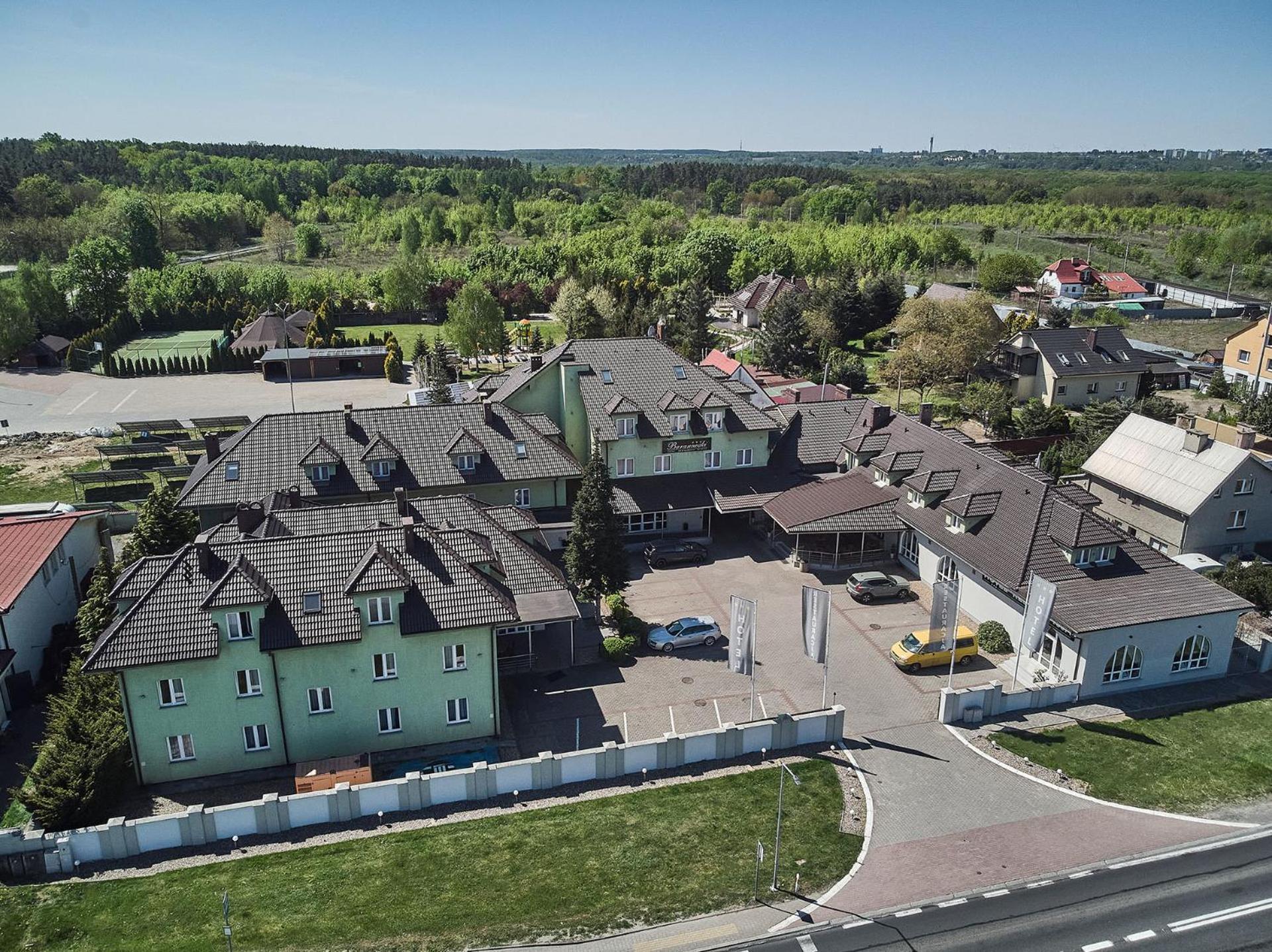 Hotel Baranowski Слубице Экстерьер фото