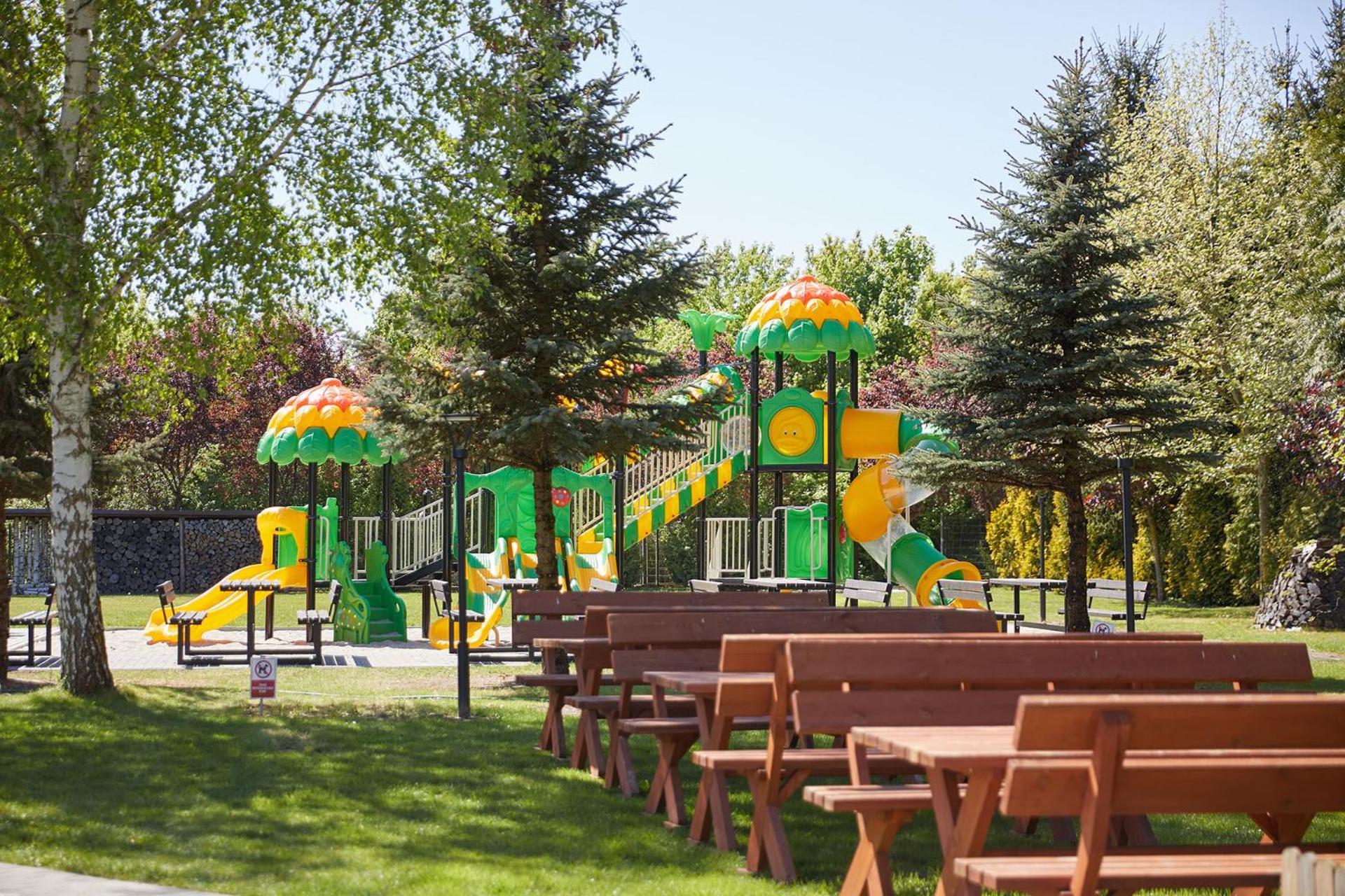 Hotel Baranowski Слубице Экстерьер фото